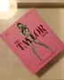 Taylor Swift Merch - Мърч на Тейлър Суифт - книга и раница + аксесоари, снимка 1