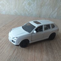 Porsche cayenne turbo siku 1:60, снимка 2 - Коли, камиони, мотори, писти - 34584910