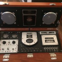 SPIRIT OF ST. LOUIS FIELD RADIO MK. II AM-FM CD CASSETTE PLAYER BOOM BOX, снимка 1 - Аудиосистеми - 44201540