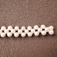 Елегантен еластичен колан бижу с бели/бежови перли и правоъгълна закопчалка с малки перли, снимка 8 - Колани - 41560220