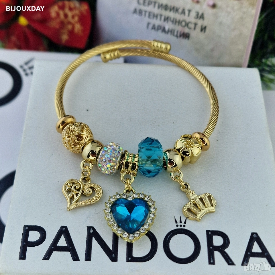 гривна pandora синьо сърце от медицинска стомана с 18 карата златно покритие, снимка 1