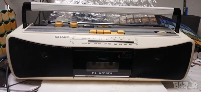 Ретро радиокасетофон SHARP QT-250A(W), снимка 1
