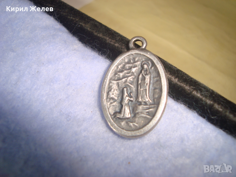 Св. БЕРНАДЕТ - ИТАЛИАНСКА ПОСРЕБРЕНА КАТОЛИЧЕСКА ИКОНКА - МЕДАЛЬОН ДВУСТРАНЕН 26309, снимка 1