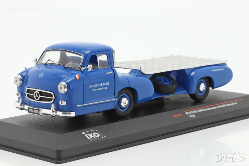 Mercedes-Benz Renntransporter “Das blaue Wunder” 1955 - мащаб 1:43 на IXO моделът е нов в PVC диспле, снимка 1