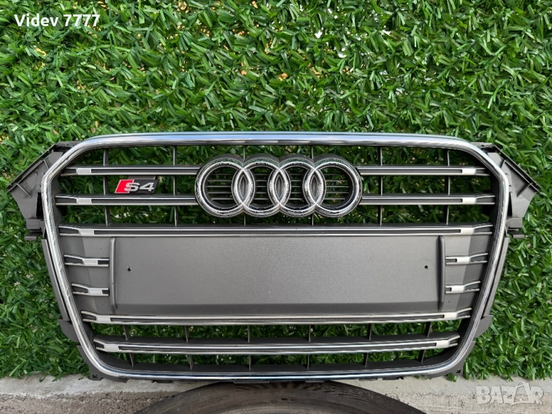 Оригинална решетка Audi S4 B8.5 / A4/S4 ТОП състояние, снимка 1