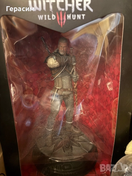 Статуя / фигура Geralt of Rivia The Witcher series 1 dark horse чисто нова, снимка 1