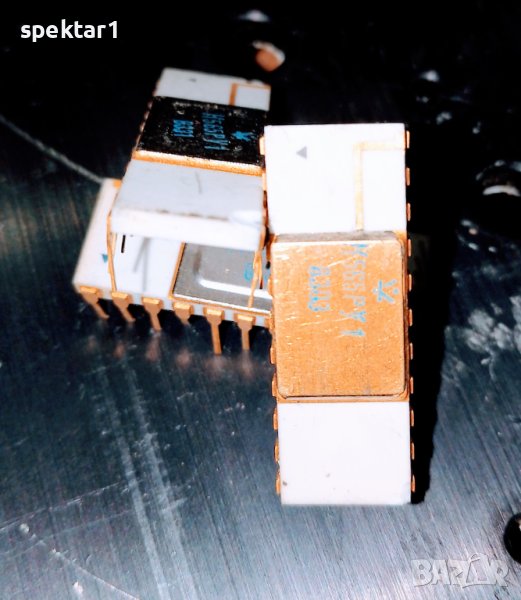 Руски чипове К565РУ1 микро схема динамична памет, снимка 1