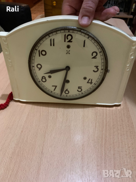 Стенен часовник Юнгханс, снимка 1