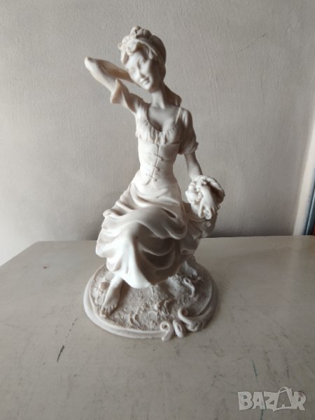 статуетка -викториянска дама, снимка 1