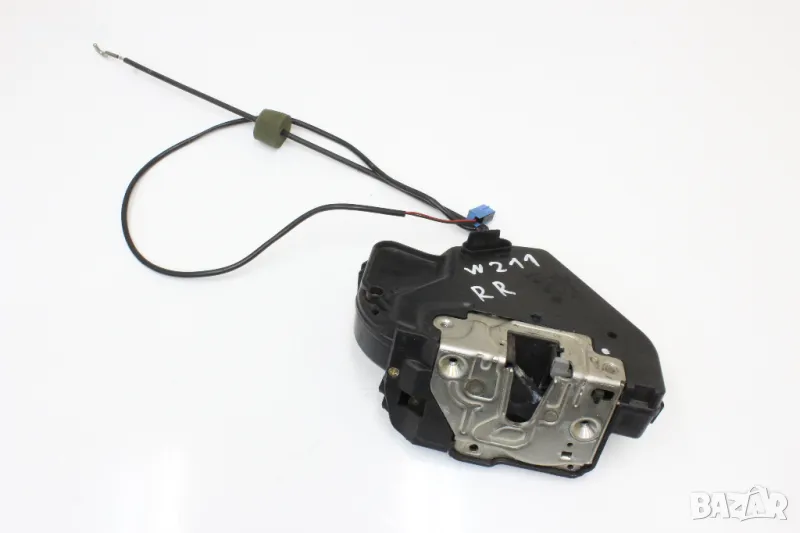 Брава задна дясна врата Mercedes W211 S211 A2117300635, снимка 1