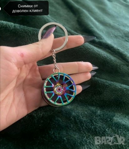 Стилен ключодържател джанта за кола, снимка 6 - Аксесоари и консумативи - 41795344