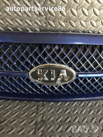 Декоративна решетка (синя) за KIA Carnival (2002–2006) OK54G-50710, снимка 2 - Части - 53200415