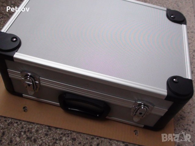 Куфар за Инструменти - ЗДРАВ Алуминиев Куфар за Инструменти с 2 ключета !!! Внос от Германия !!!, снимка 4 - Клещи - 39609715