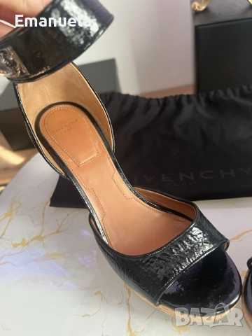 Givenchy сандали , снимка 10 - Сандали - 56202105