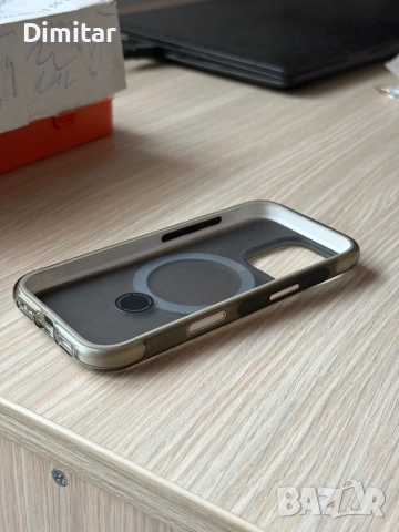 Torras Ostand Q3 Air iPhone 16 Pro Case Калъф Кейс, снимка 3 - Калъфи, кейсове - 52866672