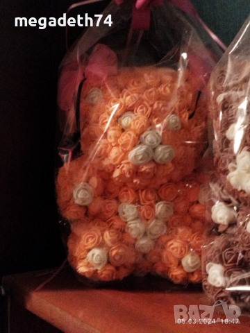 Мече от изкуствени рози, снимка 5 - Изкуствени цветя - 32185617