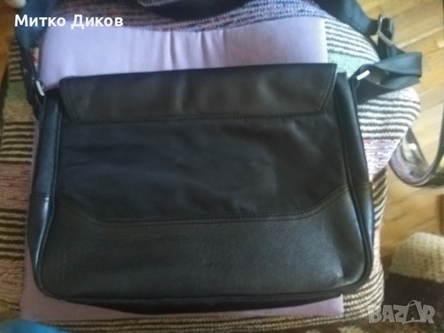 Guess мъжка чанта маркова за през рамо лаптоп естествена кожа -промазан плат 37х27х9см като нова, снимка 7 - Чанти - 39245090