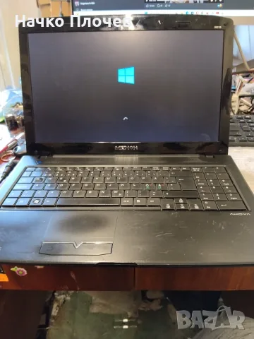 Запазен 15.6" лаптоп Medion Akoya / Intel Core i3 / 4GB RAM / Windows 10 / ГАРАНЦИЯ!