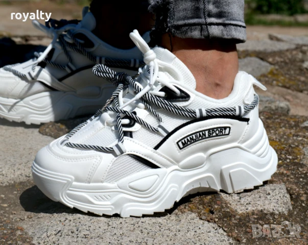 Бели стилни дамски маратонки 