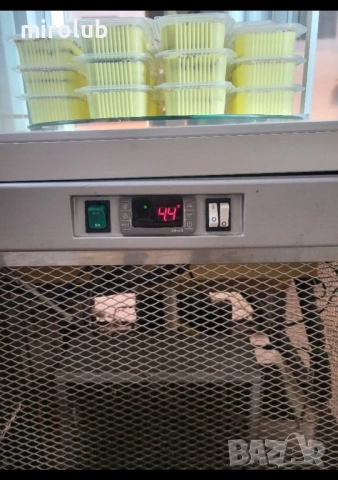 Професионална сладкарска витрина , снимка 3 - Витрини - 51751394