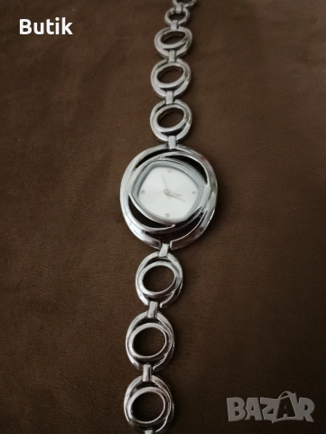 Дамски часовник , снимка 2 - Дамски - 52407567