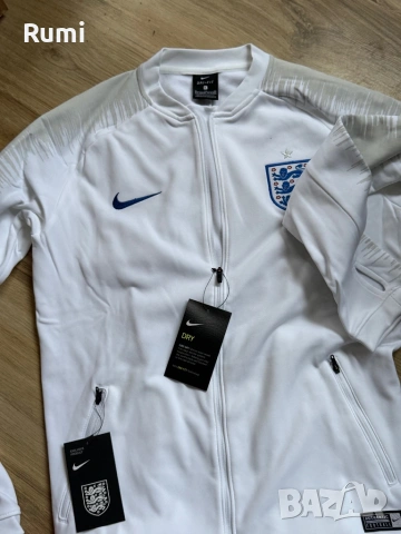 Чисто нова горница  Nike England Anthem Youth ! S, снимка 4 - Спортни дрехи, екипи - 52850939