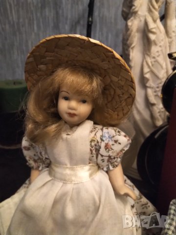 Колекционерски порцеланови кукли , снимка 3 - Колекции - 42735823