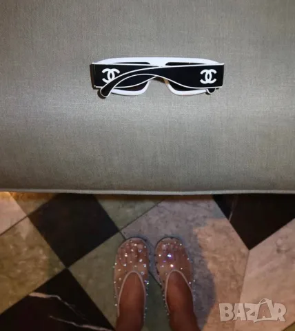 очила с калъф chanel, снимка 2 - Слънчеви и диоптрични очила - 50406054