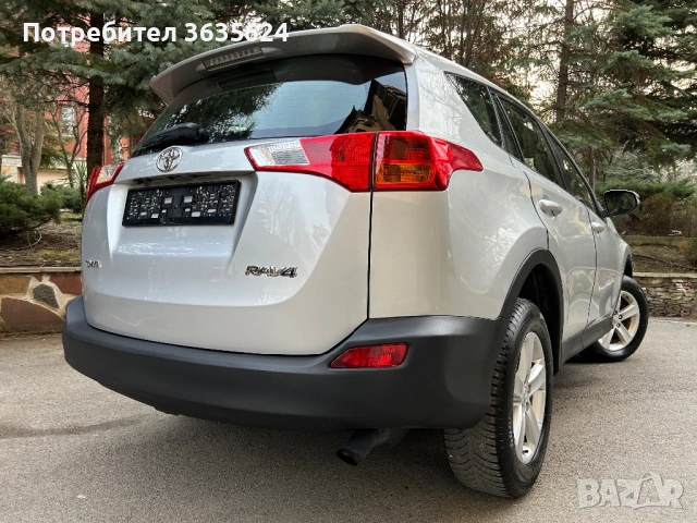 Toyota Rav4 2.0 D-4D, ПЪЛНА СЕРВ. ИСТОРИЯ !!!, снимка 3 - Автомобили и джипове - 53729428