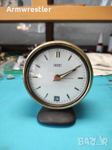 Немски Механичен Часовник Будилник Ritz с Дата, снимка 7 - Антикварни и старинни предмети - 36218974