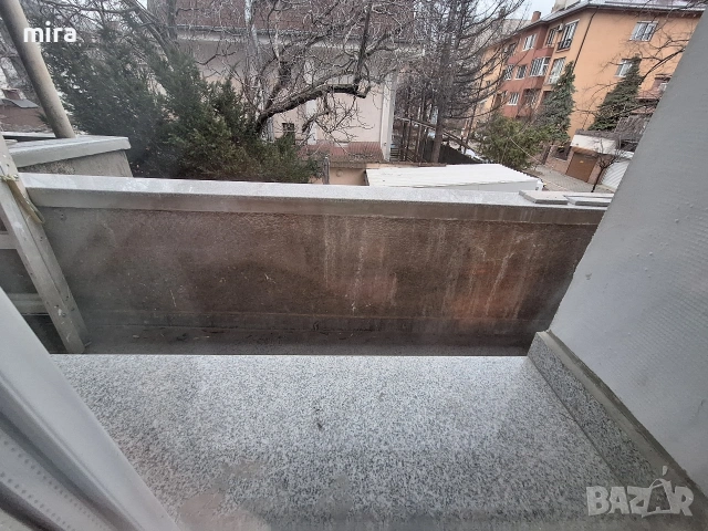 Обзаведена стая с тераса в Центъра до метростанция Театрална и парк Заимов, снимка 5 - Стаи под наем - 53611017