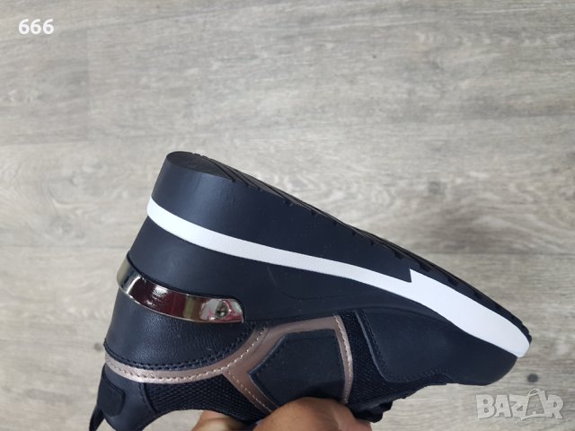 Обувки, снимка 6 - Дамски ежедневни обувки - 42015819
