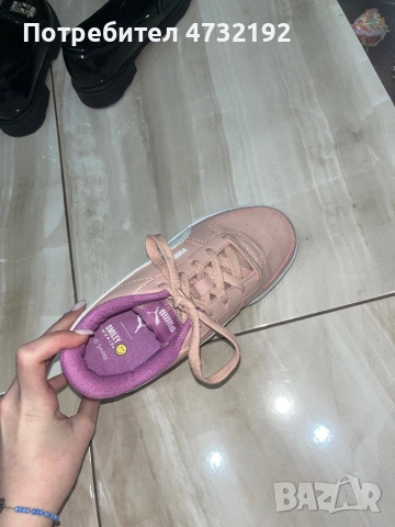 Обувки PUMA за момиче, снимка 2 - Дамски ежедневни обувки - 53700007