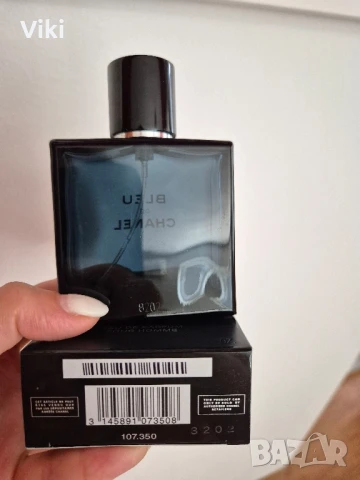 Оригинално шише и кутия Bleu de Chanel 50ml, снимка 2 - Мъжки парфюми - 51071758