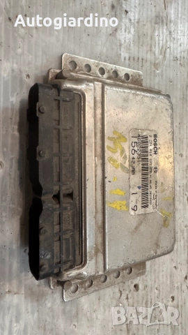 Компютър за двигател / ECU / Моторен компютър за Alfa Romeo 156 - 0281010335 /  46822351