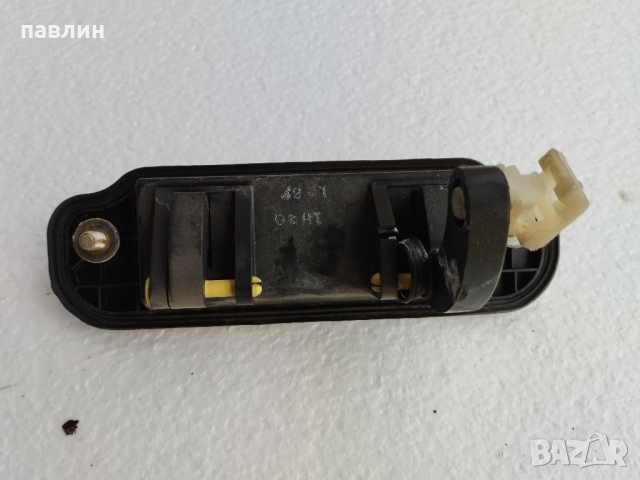 mazda premacy дръжка багажник , снимка 4 - Части - 44698979