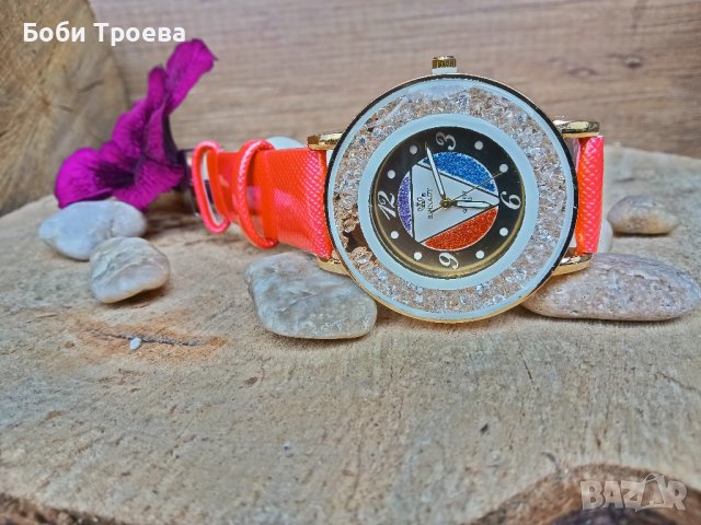 Елегантен дамски часовник в лилав цвят

Свеж и модерен, подходящ за сезон пролет-лято., снимка 3 - Дамски - 44367718
