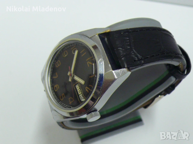 Съветски Ракета/Raketa Мъжки механичен ръчен часовник, работещ с Ден/Дата, снимка 4 - Мъжки - 53180382