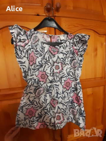 Лятна блузка на Н&М, размер S /36/