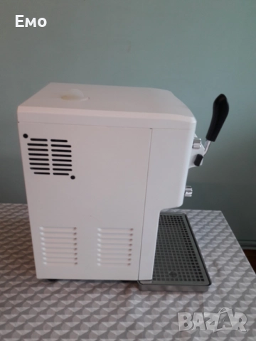 Машина за мек сладолед, снимка 4 - Машини за сладолед - 52026427