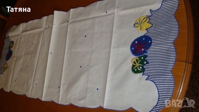 ПОКРИВКИ /апликации и бродерия/, снимка 13 - Покривки за маси - 51709207