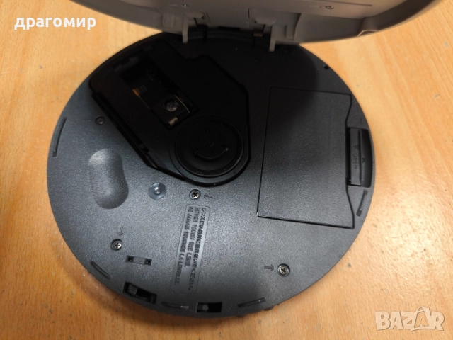 SONY CD WALKMAN , снимка 3 - MP3 и MP4 плеъри - 52318644