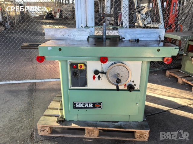 Само по заявка фреза с ъглова карета за дървена дограма, марка ROBLAND  T 120, снимка 12 - Други машини и части - 51734584