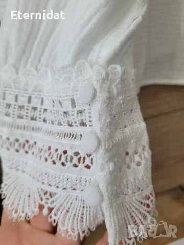 Бяла блуза памучна материя с дантела , снимка 3 - Блузи с дълъг ръкав и пуловери - 50656379