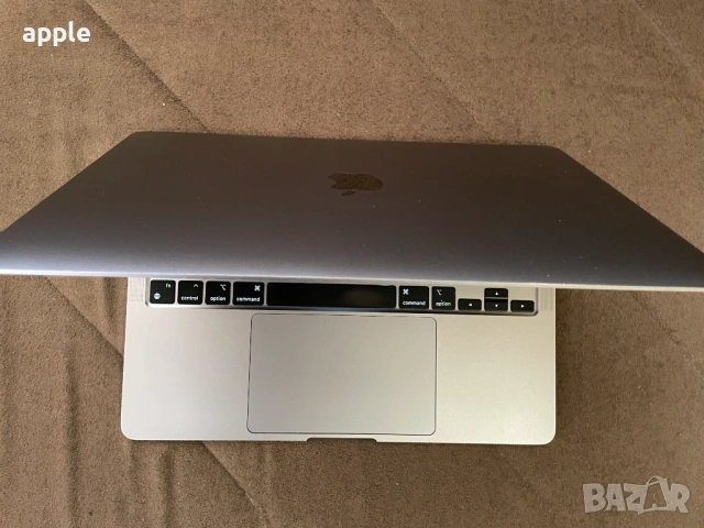 13" M2 MacBook Pro A2338 (2022) Space Gray, снимка 5 - Лаптопи за работа - 53692554