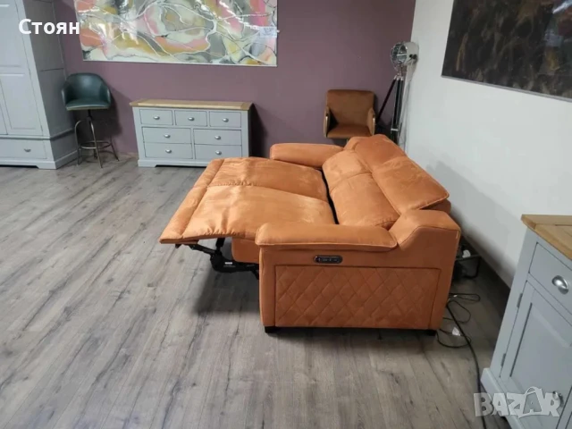 Оранжев диван от плат тройка с електрически релаксиращ механизъм, снимка 11 - Дивани и мека мебел - 50886509