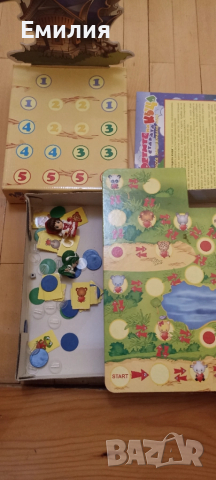 Настолна игра Гостите на старата къща , снимка 3 - Игри и пъзели - 52055302