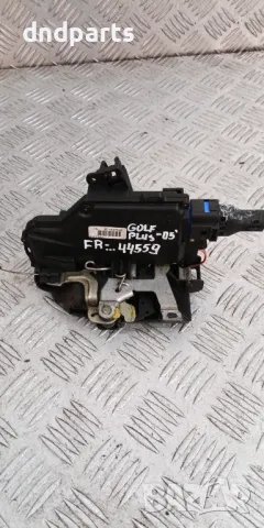Брава врата VW Golf Plus 2.0TDI 16v 140hp 2005г.(предна дясна)	