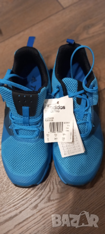 Adidas terrestrial! Нови С етикет.  Оригинал , снимка 2 - Маратонки - 44811366