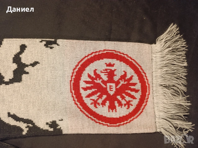 Шал на Айнтрахт Франкфурт , снимка 2 - Футбол - 53683488